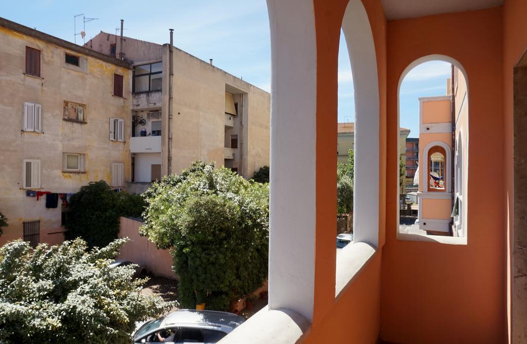 Colonna Palace Hotel Mediterraneo Olbia Exterior photo