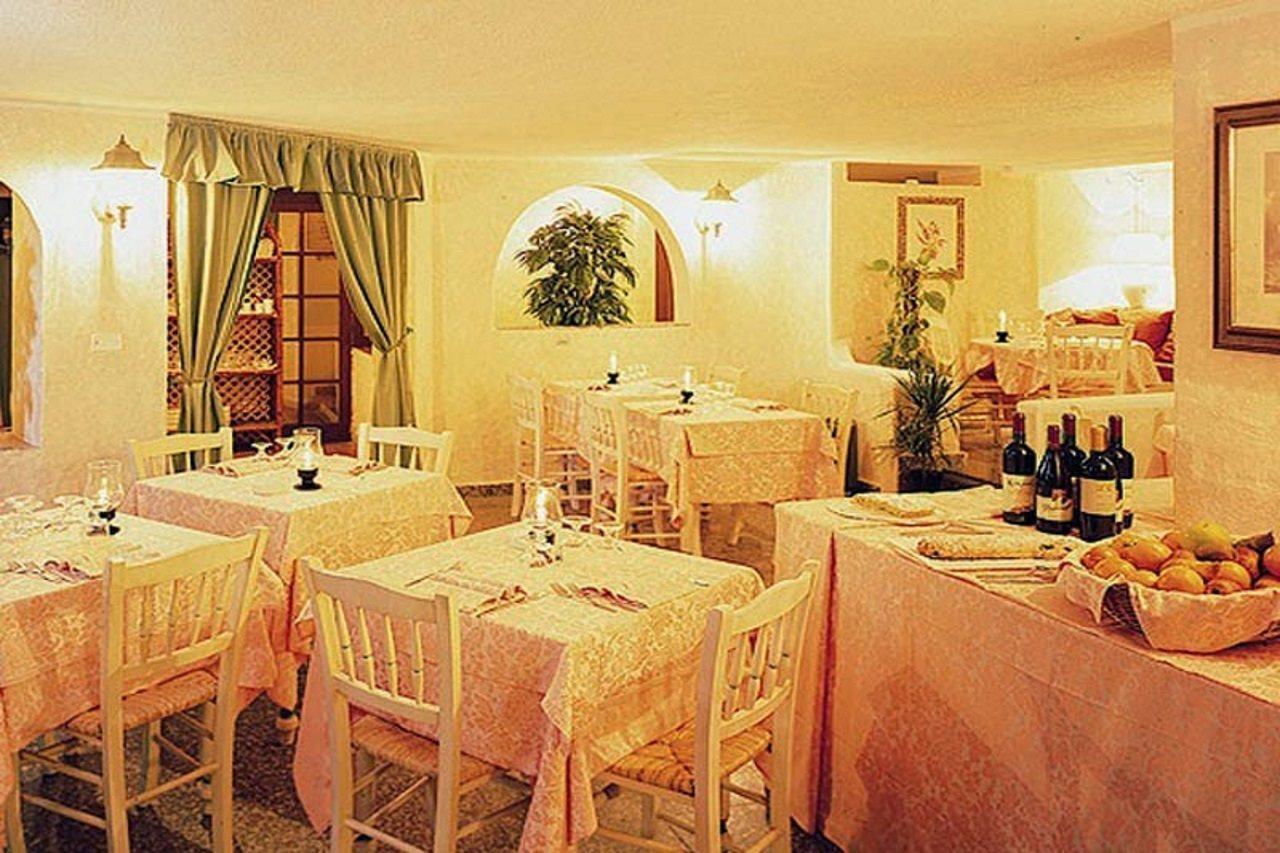 Colonna Palace Hotel Mediterraneo Olbia Exterior photo