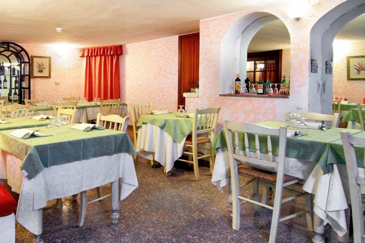 Colonna Palace Hotel Mediterraneo Olbia Exterior photo