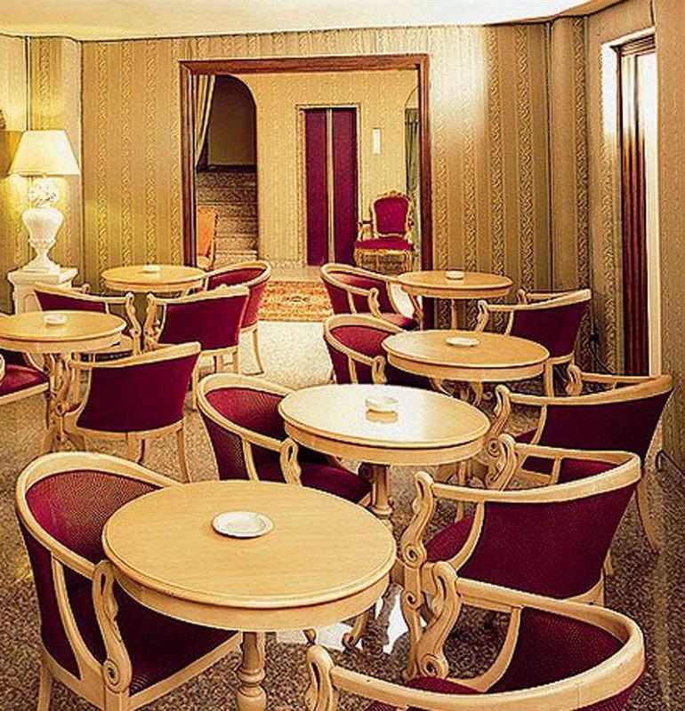 Colonna Palace Hotel Mediterraneo Olbia Exterior photo
